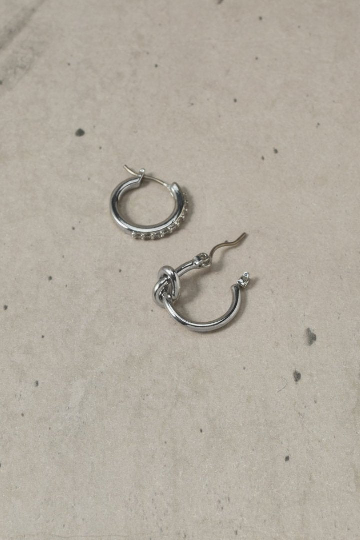 ノット × キュービックジルコニア 2ペア ピアス