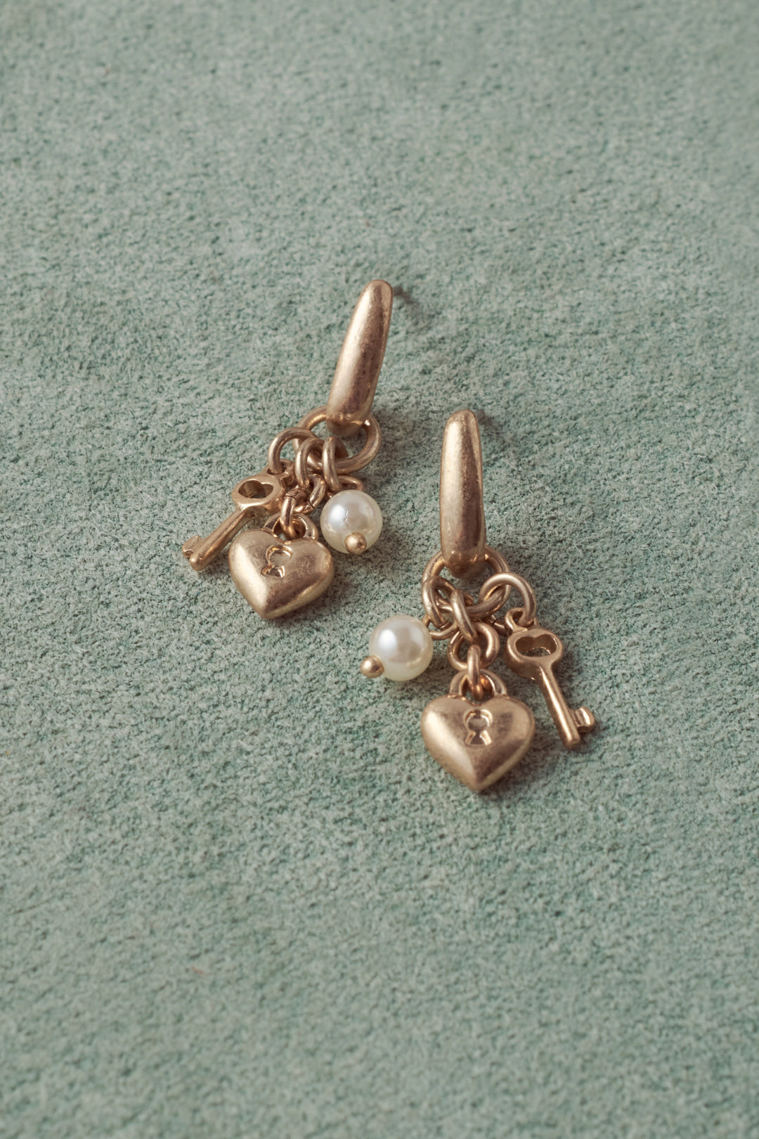 2way秋冬♪レオパード×ひねりチャーム☆イヤリングKBF Ungrid好き ハート キー チャーム ピアス – GOLDY Onlinestore