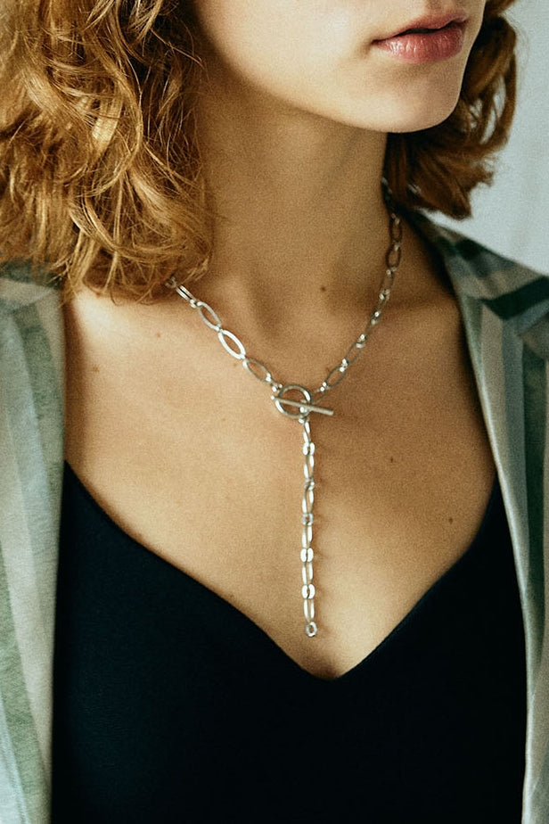 "Y"シェイプ メタルチェーン マンテル ネックレス