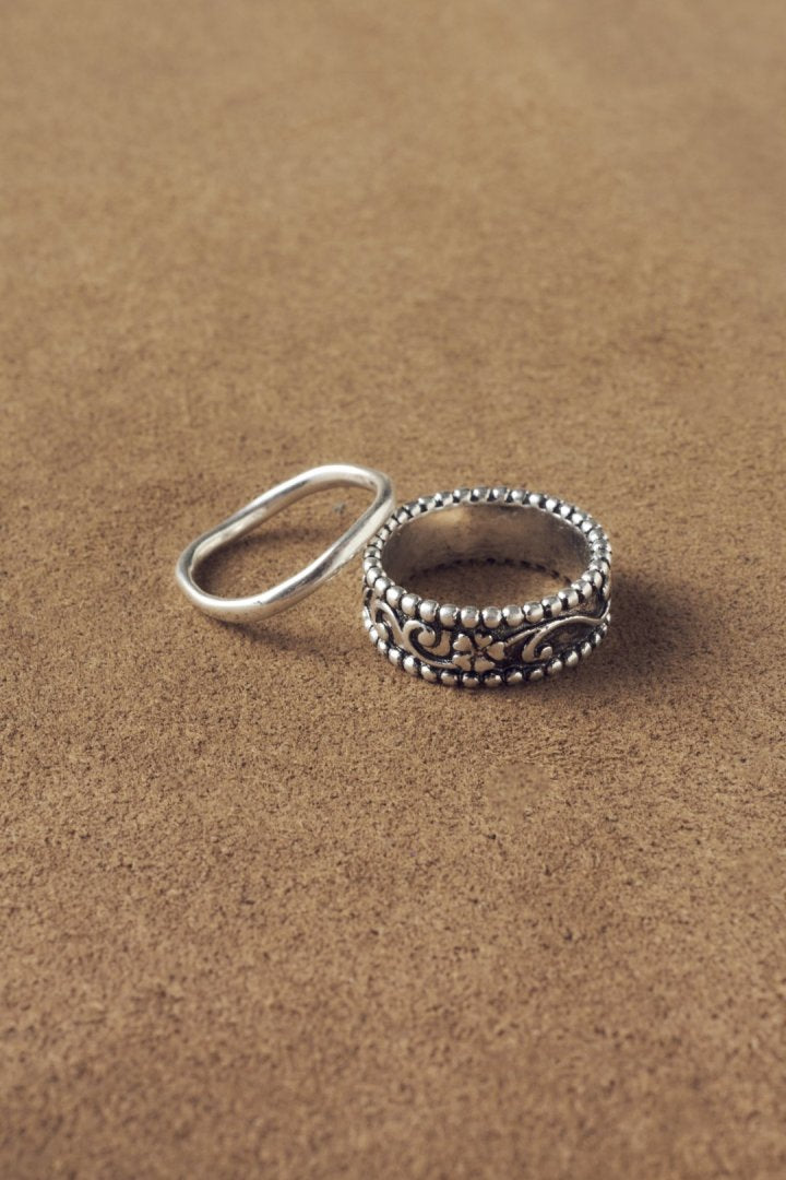 ヴィンテージ シック エングレイヴ セット リング – GOLDY