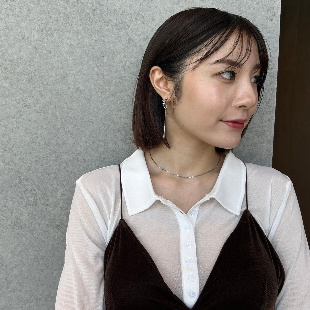 華奢なチェーンピアス×ネックレスで上品な大人っぽスタイルの完成✨