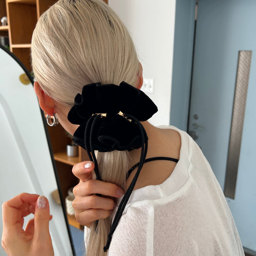 ベロアのドロストシュシュを取り入れてオシャレ感アップ✨