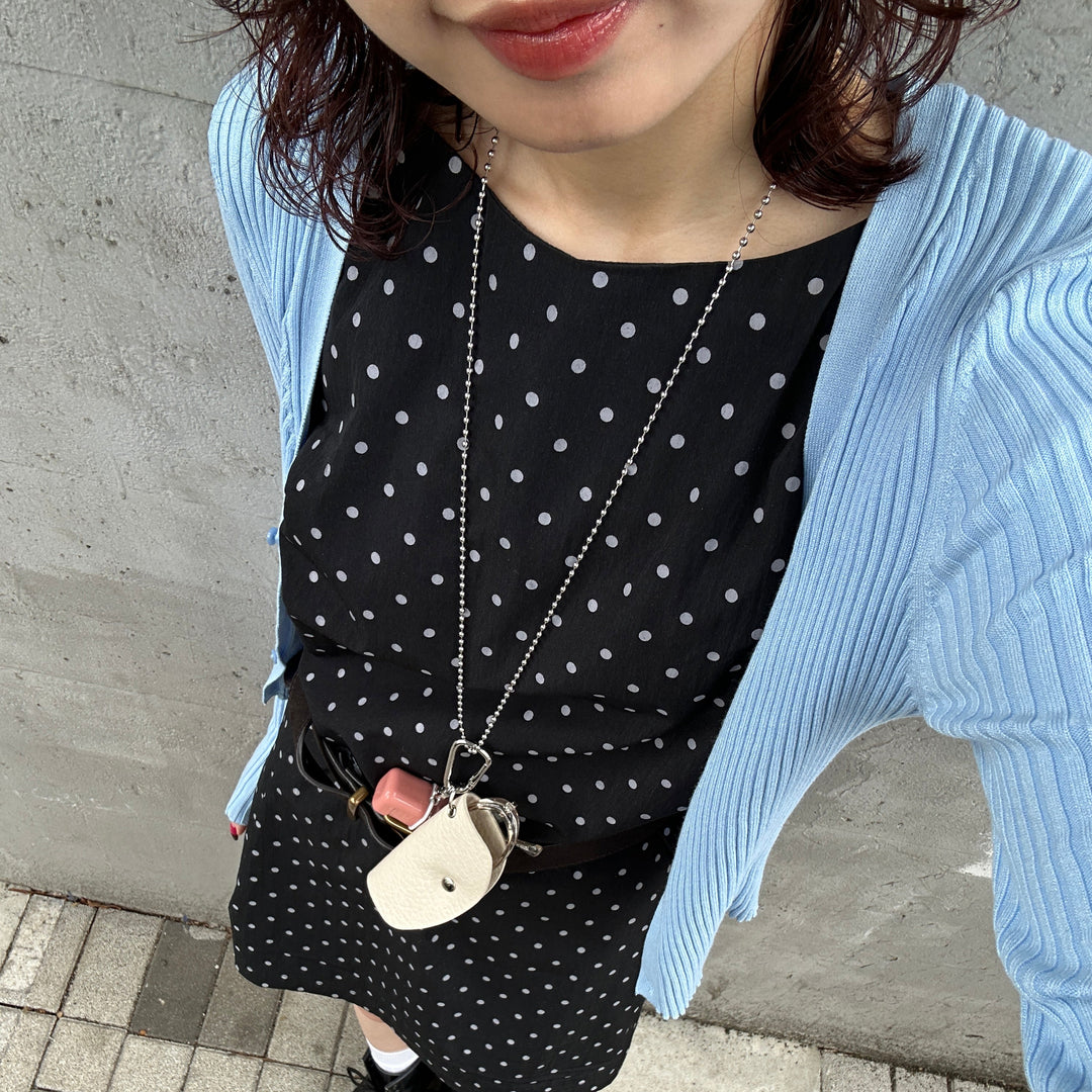 ホワイトのグラスホルダーがコーディネートの差し色に♡