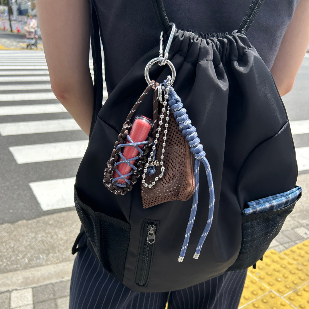 パラコードが目を惹くポーチチャーム★
