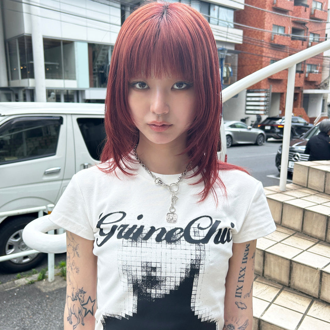 ジャラっと存在感◎のネックレスをプラスしてTシャツコーデのアクセントに☆