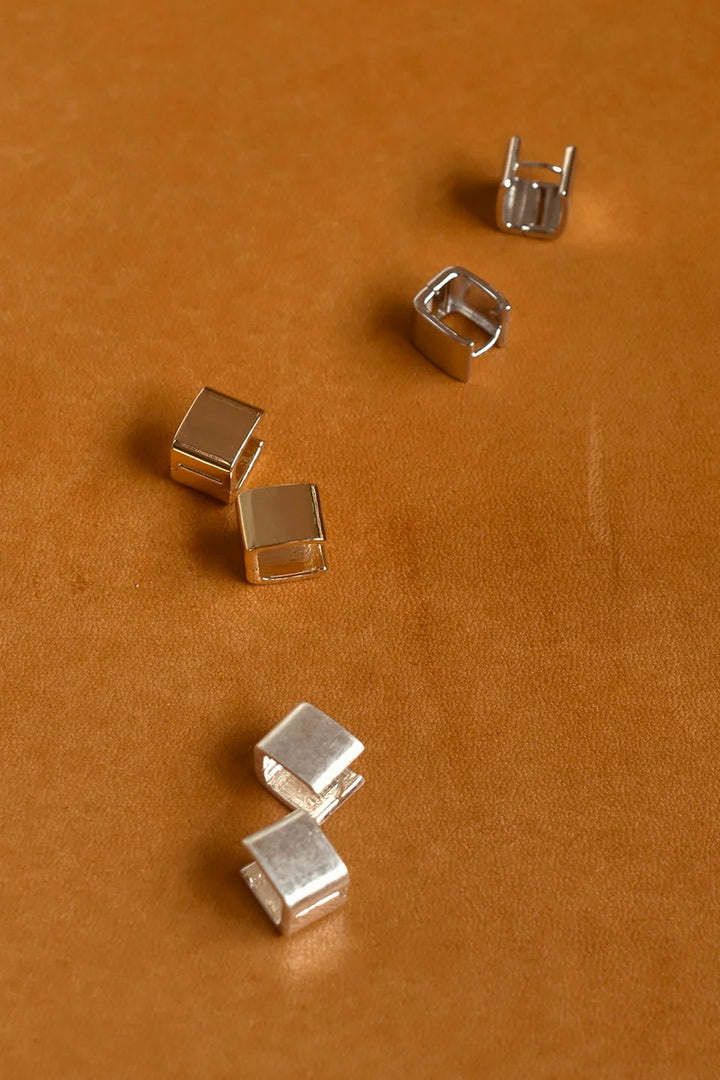 スクエア メタル ワンタッチ ピアス