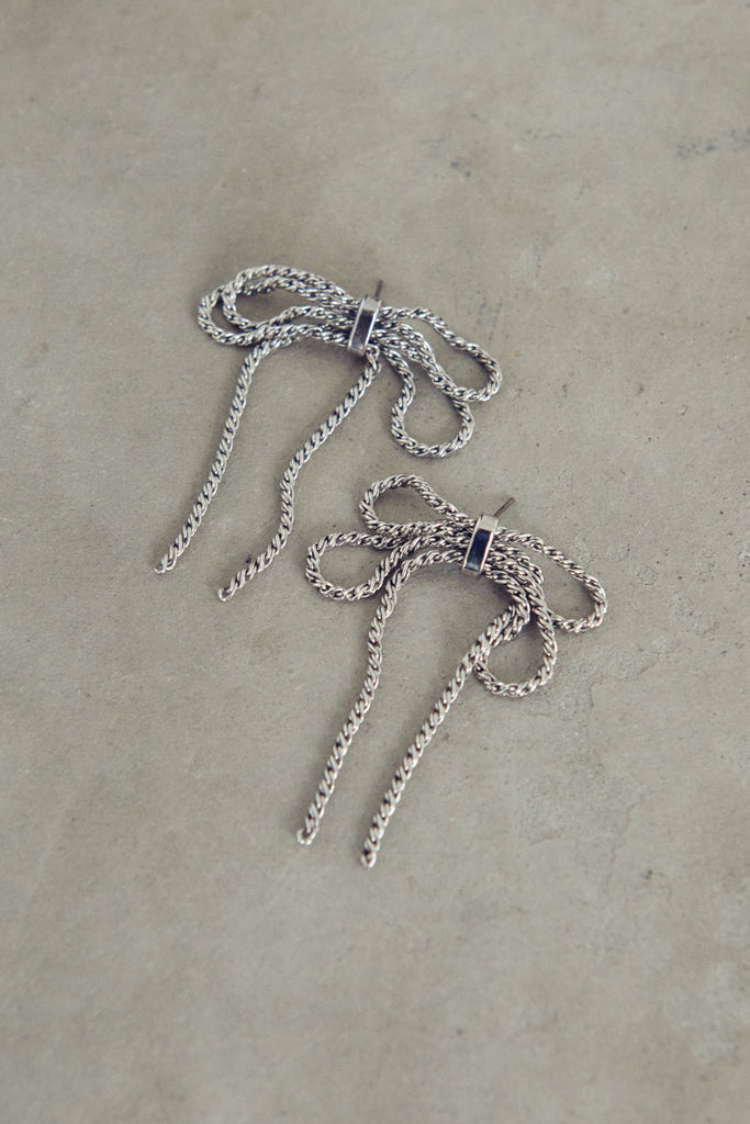 レイヤード チェーン リボン ピアス – GOLDY Onlinestore