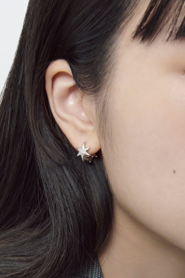 マイクロ アスタリスク ワンタッチ ピアス – GOLDY Onlinestore