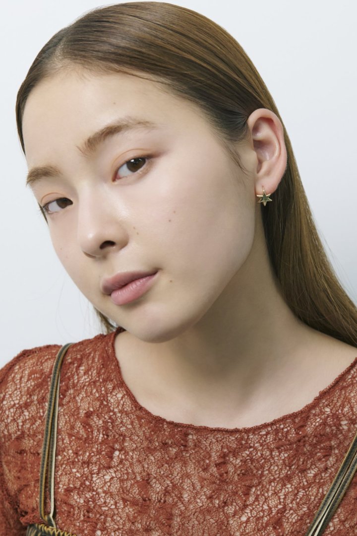 マイクロ アスタリスク ワンタッチ ピアス – GOLDY Onlinestore