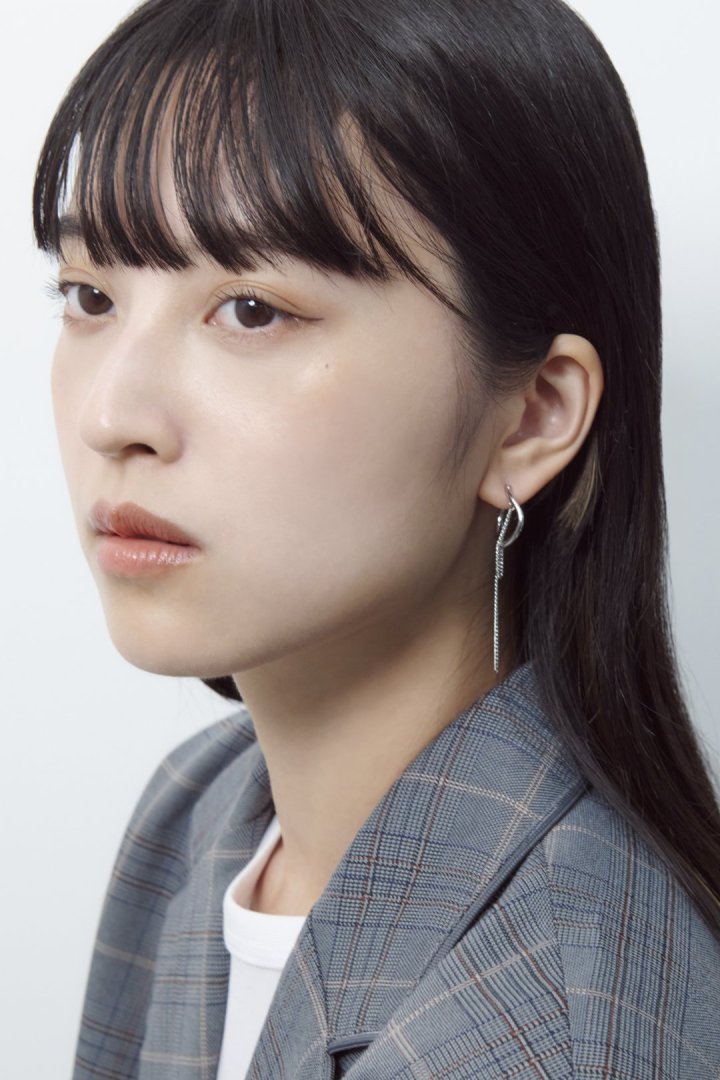 ニュアンス ハング チェーン フープ ピアス – GOLDY Onlinestore