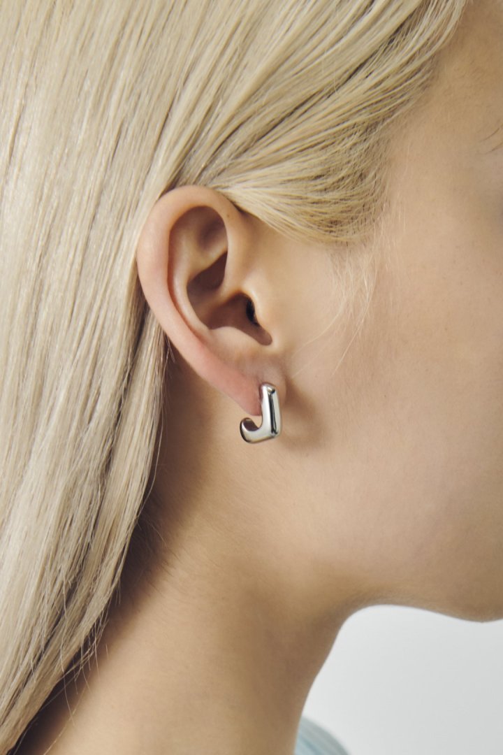 スクエア シェイプ ステンレス ピアス