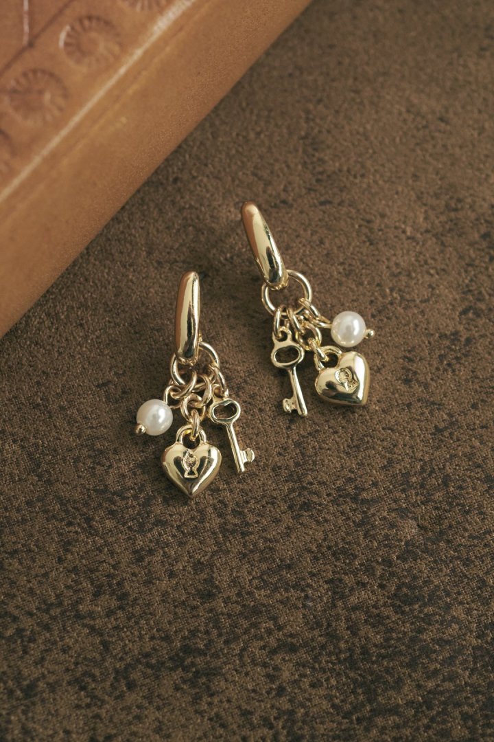 ハート キー チャーム ピアス – GOLDY Onlinestore