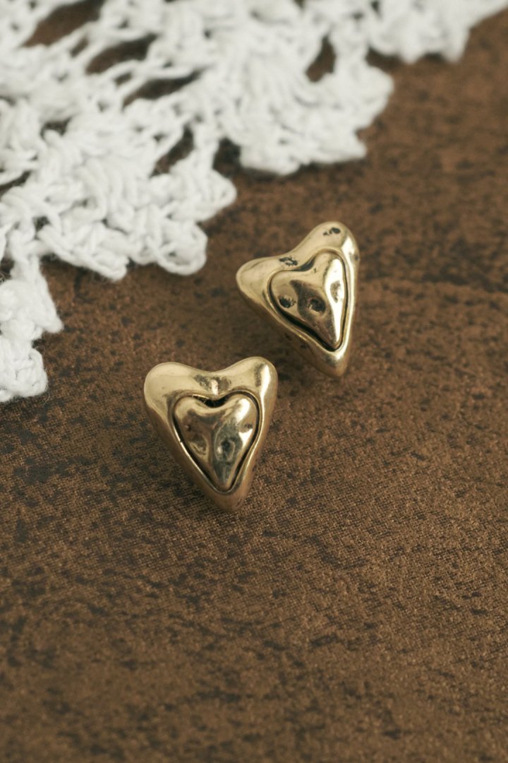 ヴィンテージ レイヤード ハート ピアス