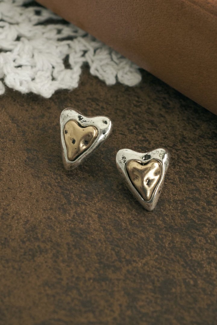 ヴィンテージ レイヤード ハート ピアス