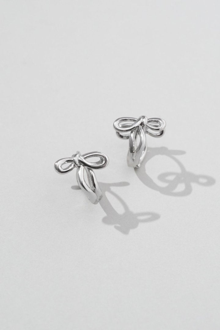 ミニ リボン ワンタッチ ピアス