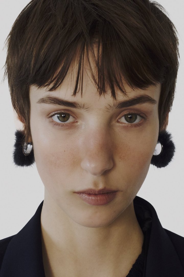 ミンク ファー フープ ピアス