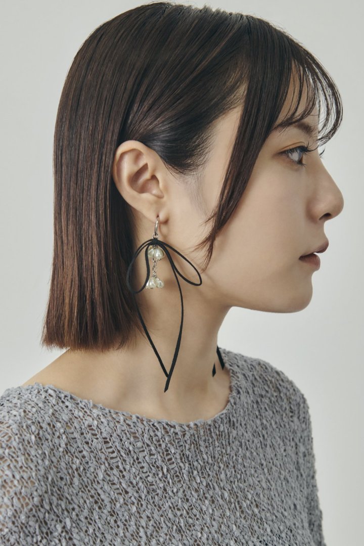 シャワー パール スエード リボン ピアス