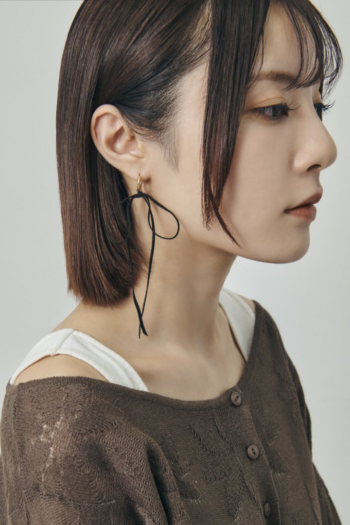 シャワー パール スエード リボン ピアス