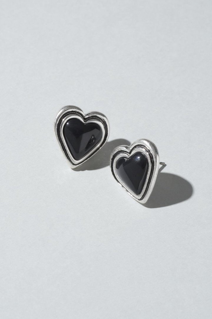 ブラック ハート ピアス