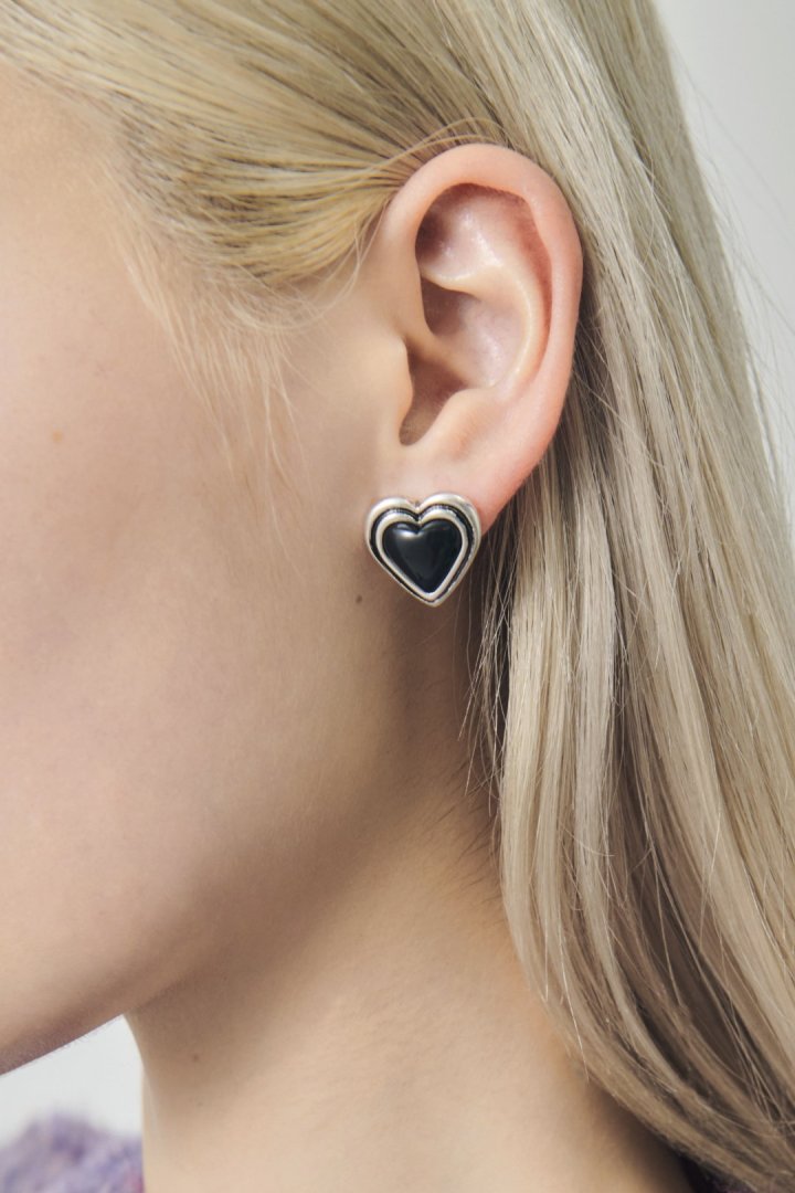 ピアス メタル ゴールド ブラック　ハート ブラック ハート ピアス – GOLDY Onlinestore