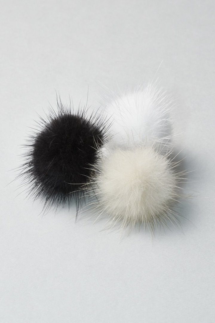 パフィー ミンク ファー ピアス