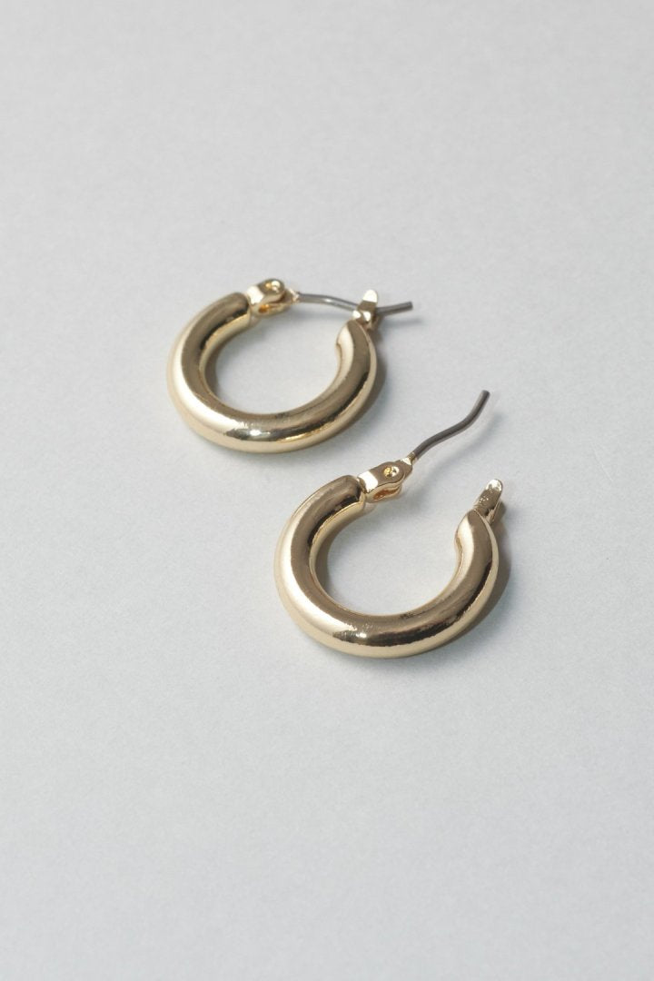 ミンク ファー ×メタル ハート ピアス