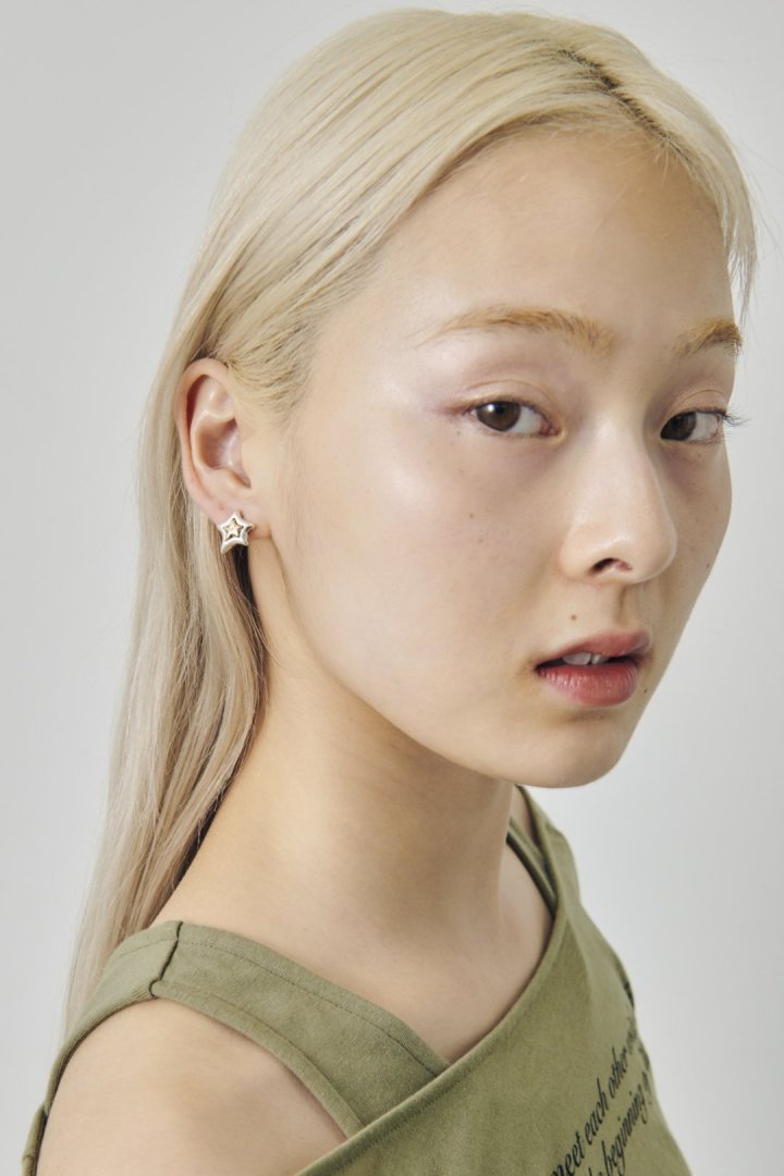 ヴィンテージ レイヤード スター ピアス