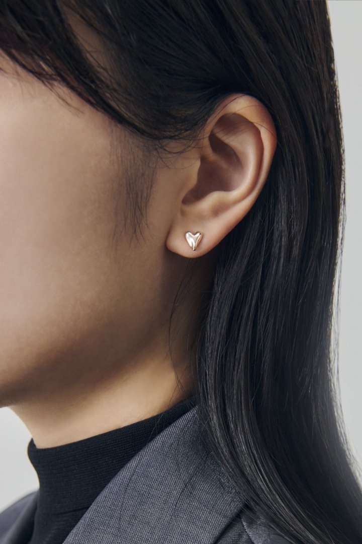 プチ ハート ピアス