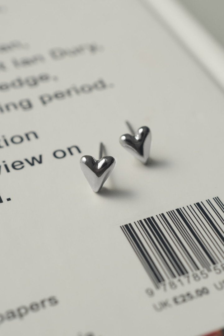 プチ ハート ピアス