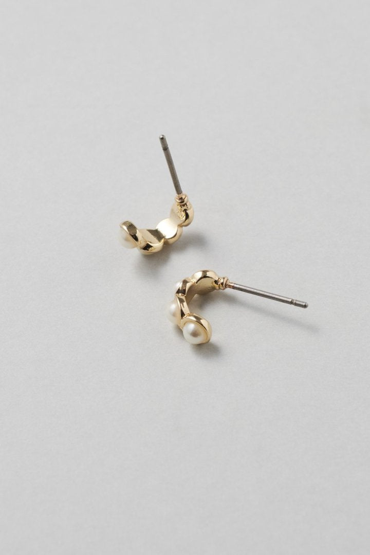 プチ パール フープ ピアス
