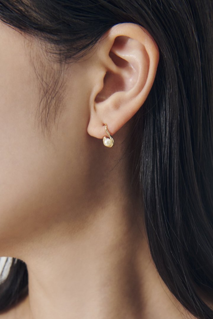 プチ ドロップ パール ピアス