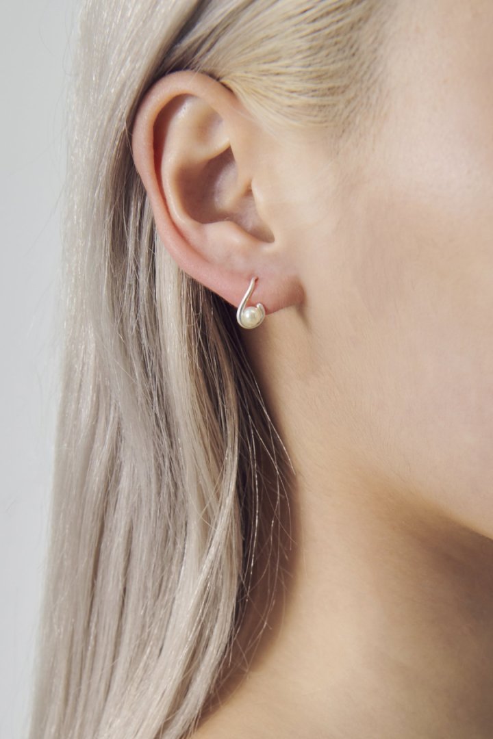 プチ ドロップ パール ピアス