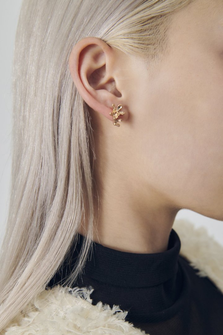 ブルーミング ミニ フラワー ピアス