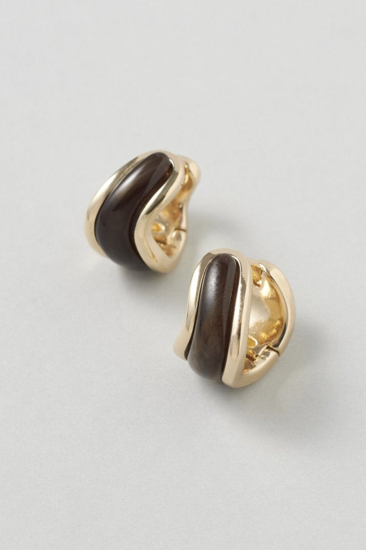 ウェービー カラー × メタル ピアス