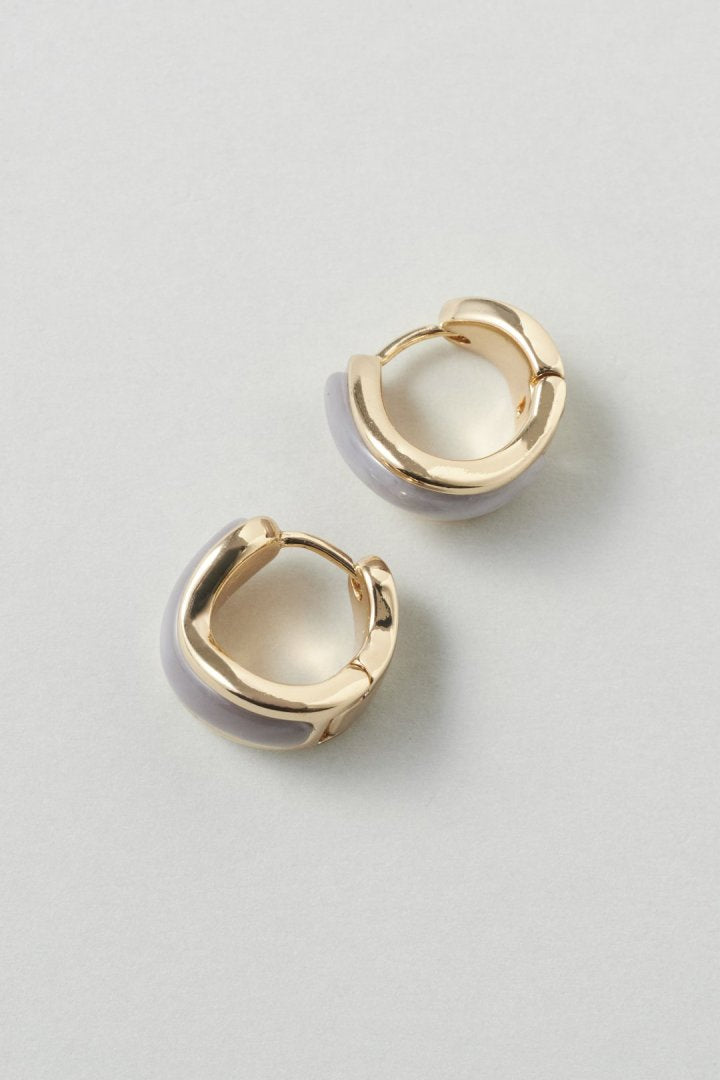 ウェービー カラー × メタル ピアス