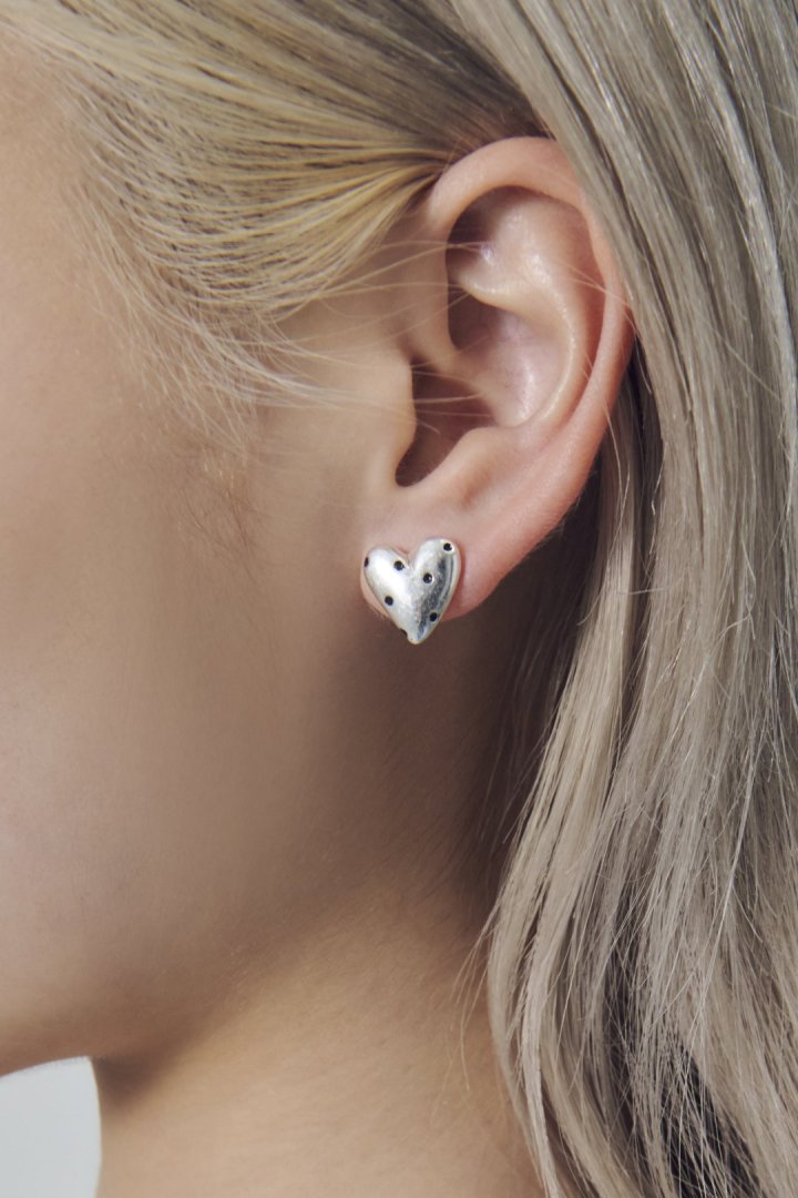 ドット ハート メタル ピアス