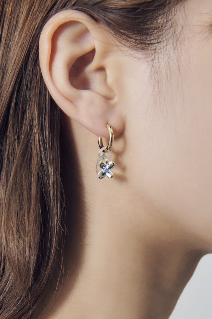 トゥインクル ブルーム ピアス – GOLDY Onlinestore