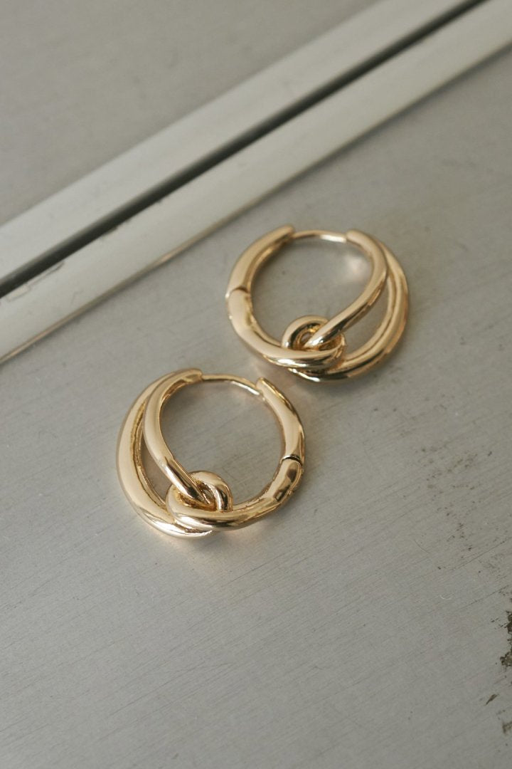 ノット フープ ワンタッチ ピアス – GOLDY Onlinestore