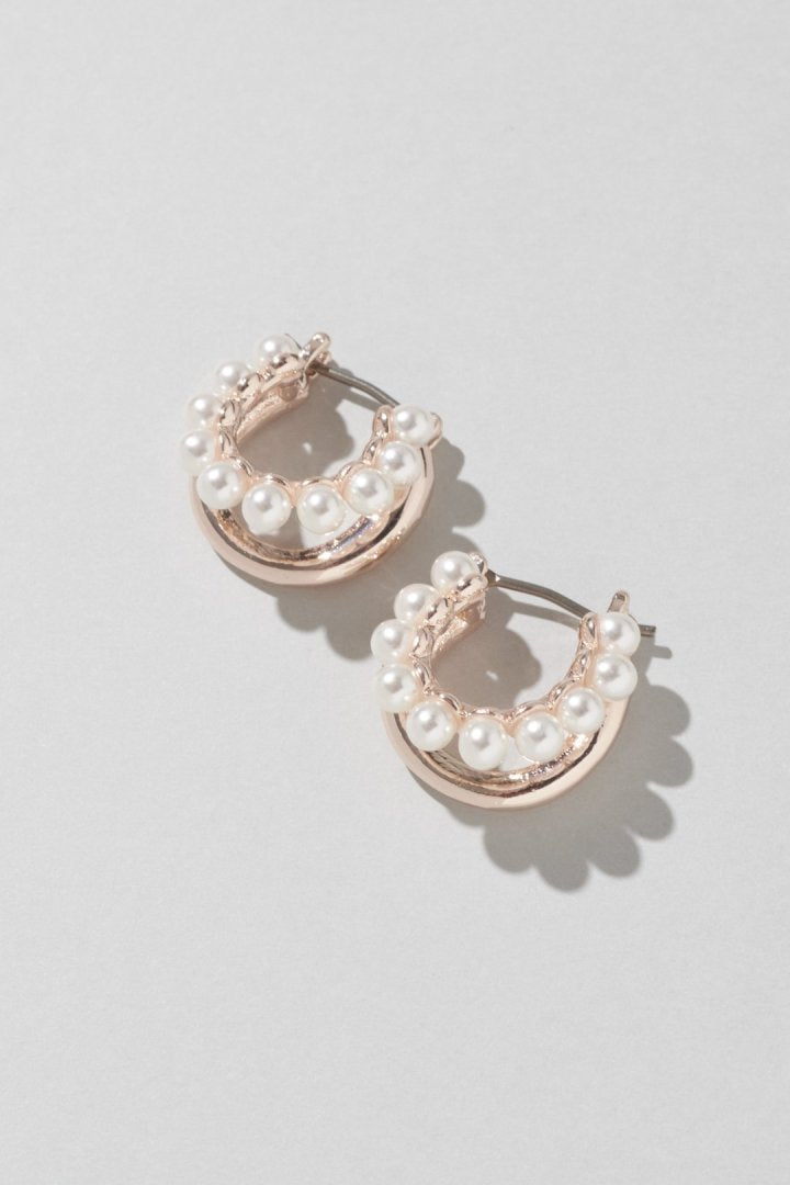 パール × メタル ライン フープ ピアス