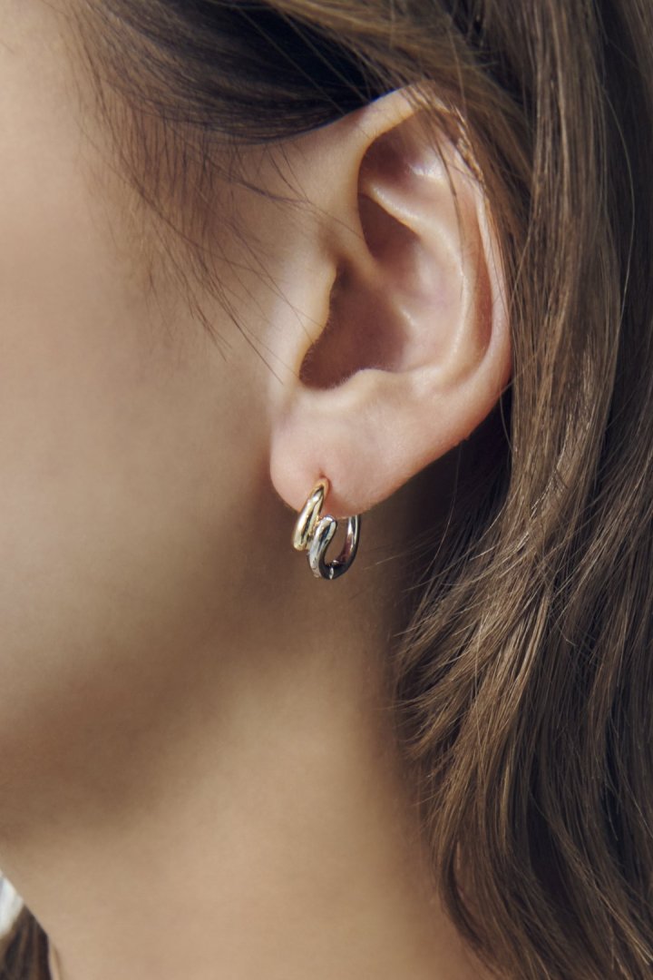 カーヴィー メタル ワンタッチ ピアス