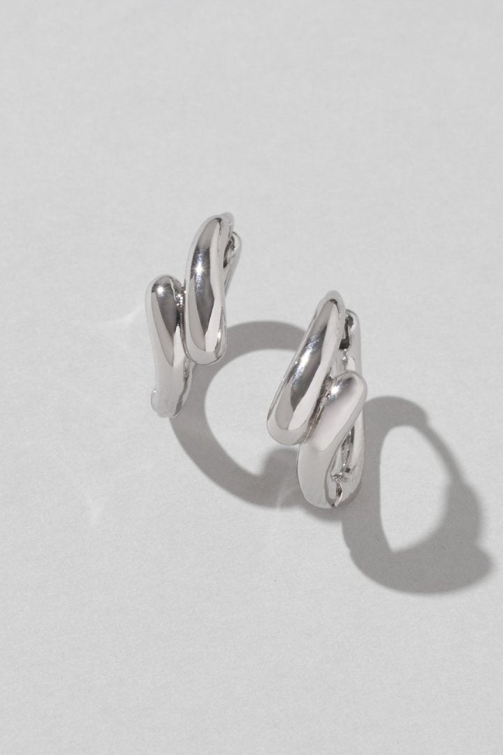 カーヴィー メタル ワンタッチ ピアス