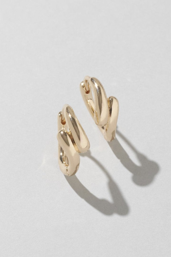 カーヴィー メタル ワンタッチ ピアス