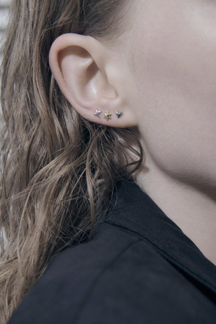 プチ アスタリスク ステンレス ピアス