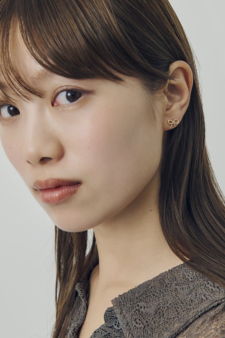 リボン モチーフ ステンレス ピアス