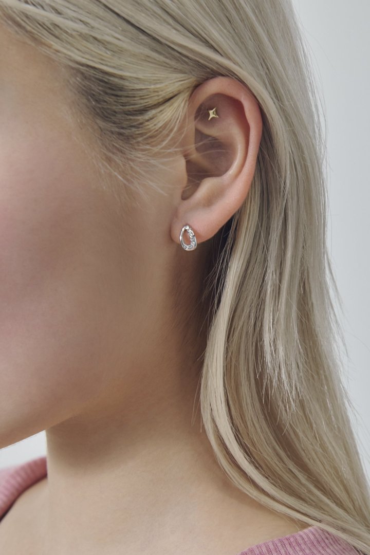 ビジュー ドロップ ステンレス ピアス