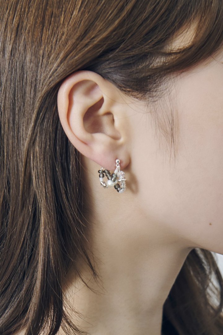 ボーダー ビーズ ピアス