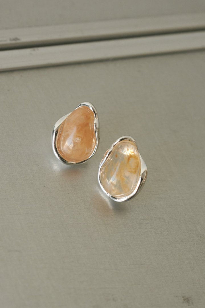 ジェミー ストーン ピアス