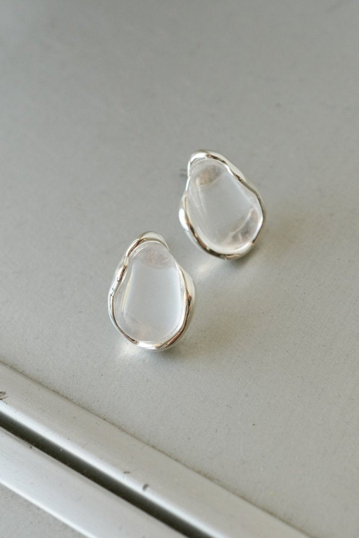 ジェミー ストーン ピアス