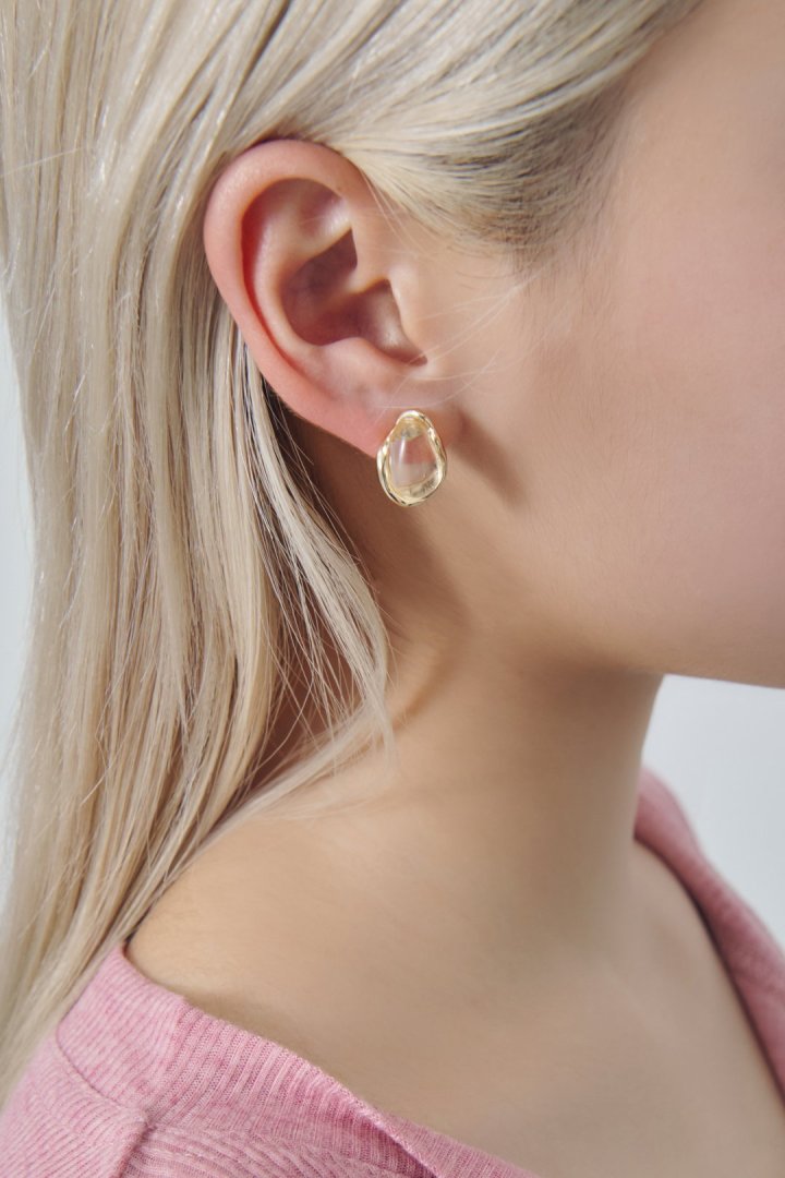 ジェミー ストーン ピアス