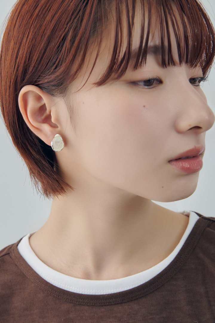 ジェミー ストーン ピアス